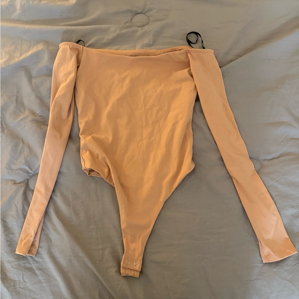 Forever21 off the shoulder bodysuit